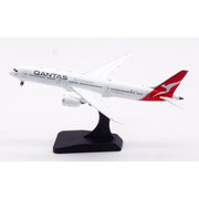 AVIATION400 4197 1/400 VH-ZNM Qantas Boeing 787-9 Dreamliner detachable gear