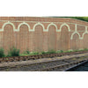 Hornby R7372 OO High Level Arched Retaining Walls 2pc Red Brick