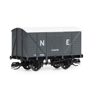 Hornby TT6004 TT LNER Vent Van 61996