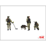 ICM 35753 1/35 To be Ahead to Save the Life Sappers of the Armed Forces of Ukraine 3 Figures and a Sapper Dog in a Protective Mask