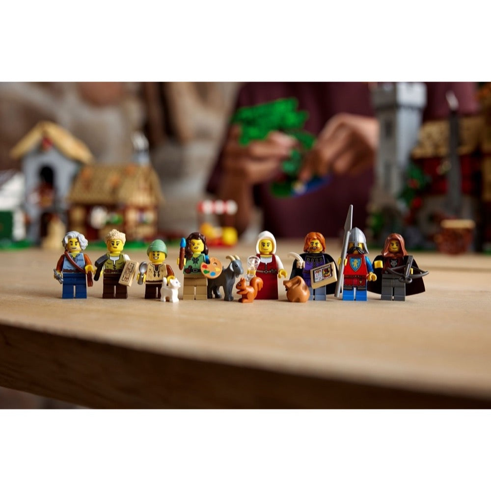 LEGO 10332 Icons Medieval Town Square