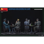 MiniArt 35396 1/35 German Soldiers in Cafe