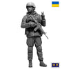 Master Box 24085 1/24 Ukrainian-Russian War Series Kit No.1 Ukrainian Soldier Defence of Kyiv March 2022