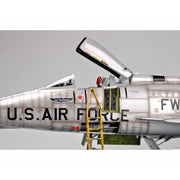 Trumpeter 02232 1/32 North American F-100D Super Sabre